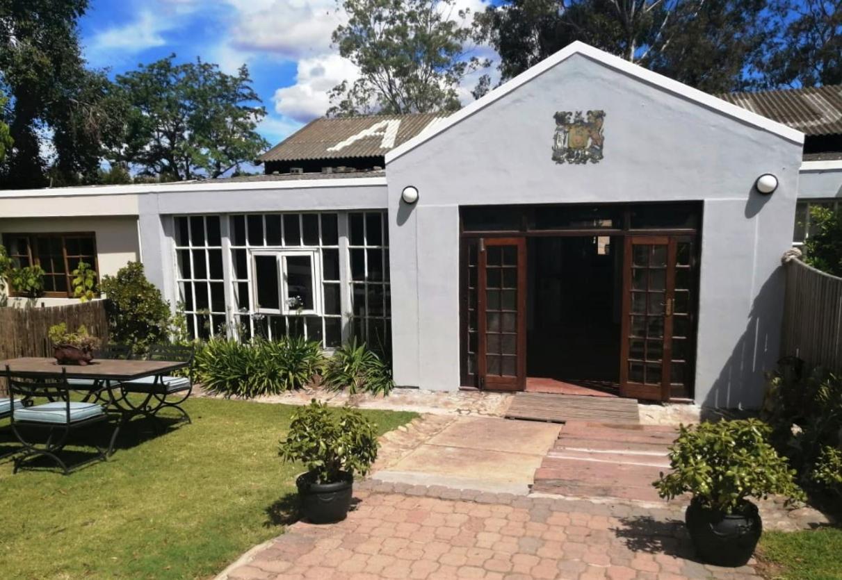 De Oude Schuur Apartment Stellenbosch Bagian luar foto