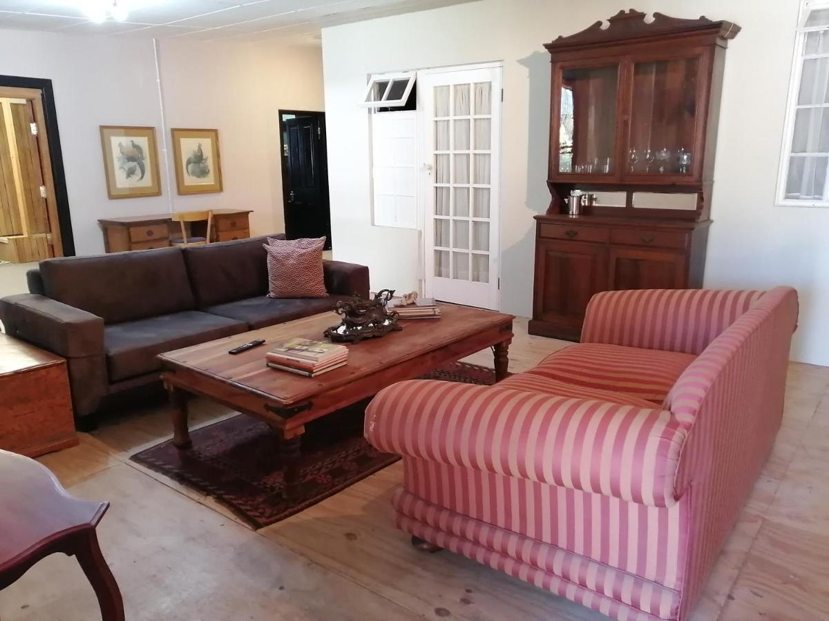De Oude Schuur Apartment Stellenbosch Bagian luar foto