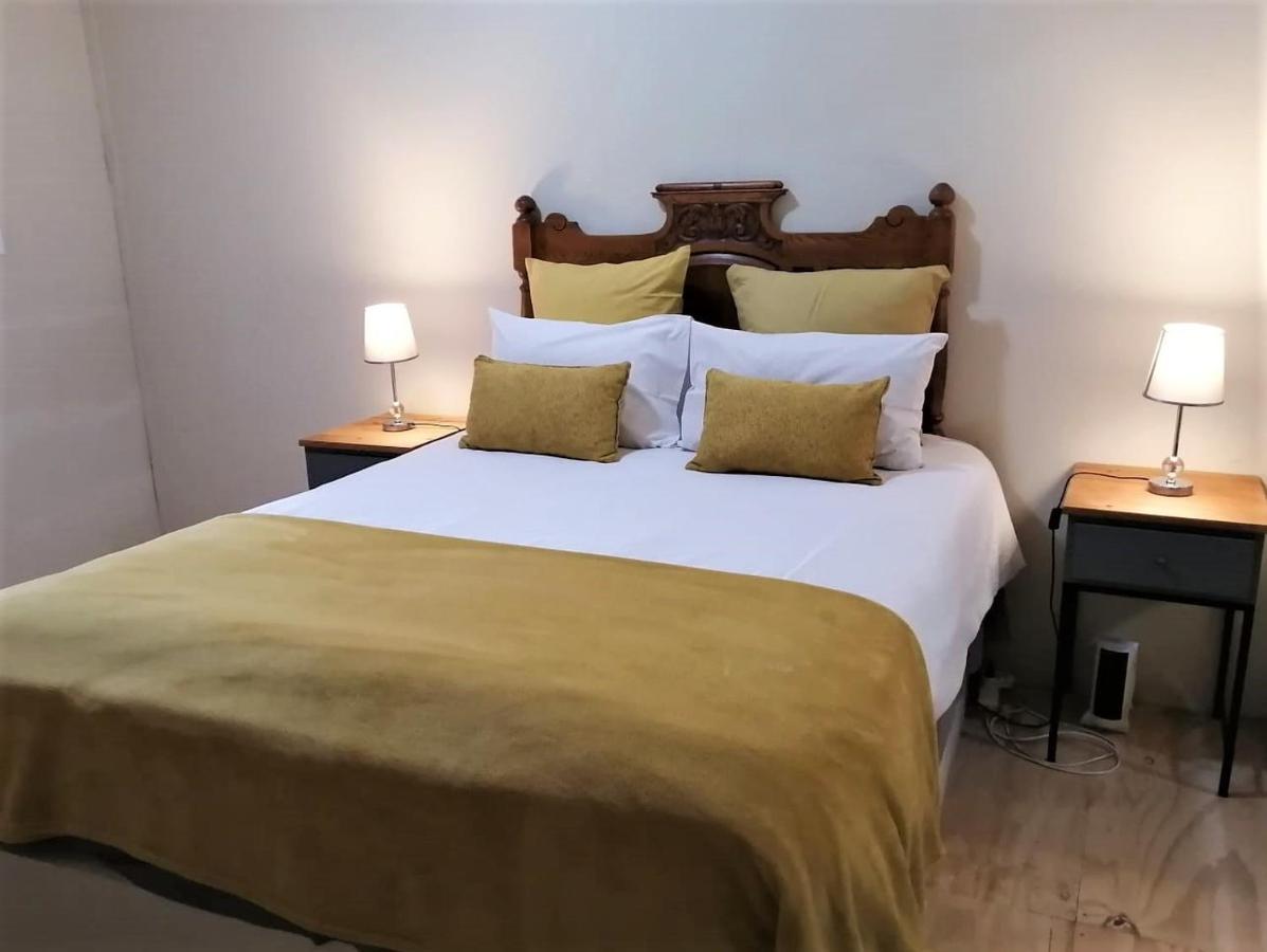 De Oude Schuur Apartment Stellenbosch Bagian luar foto